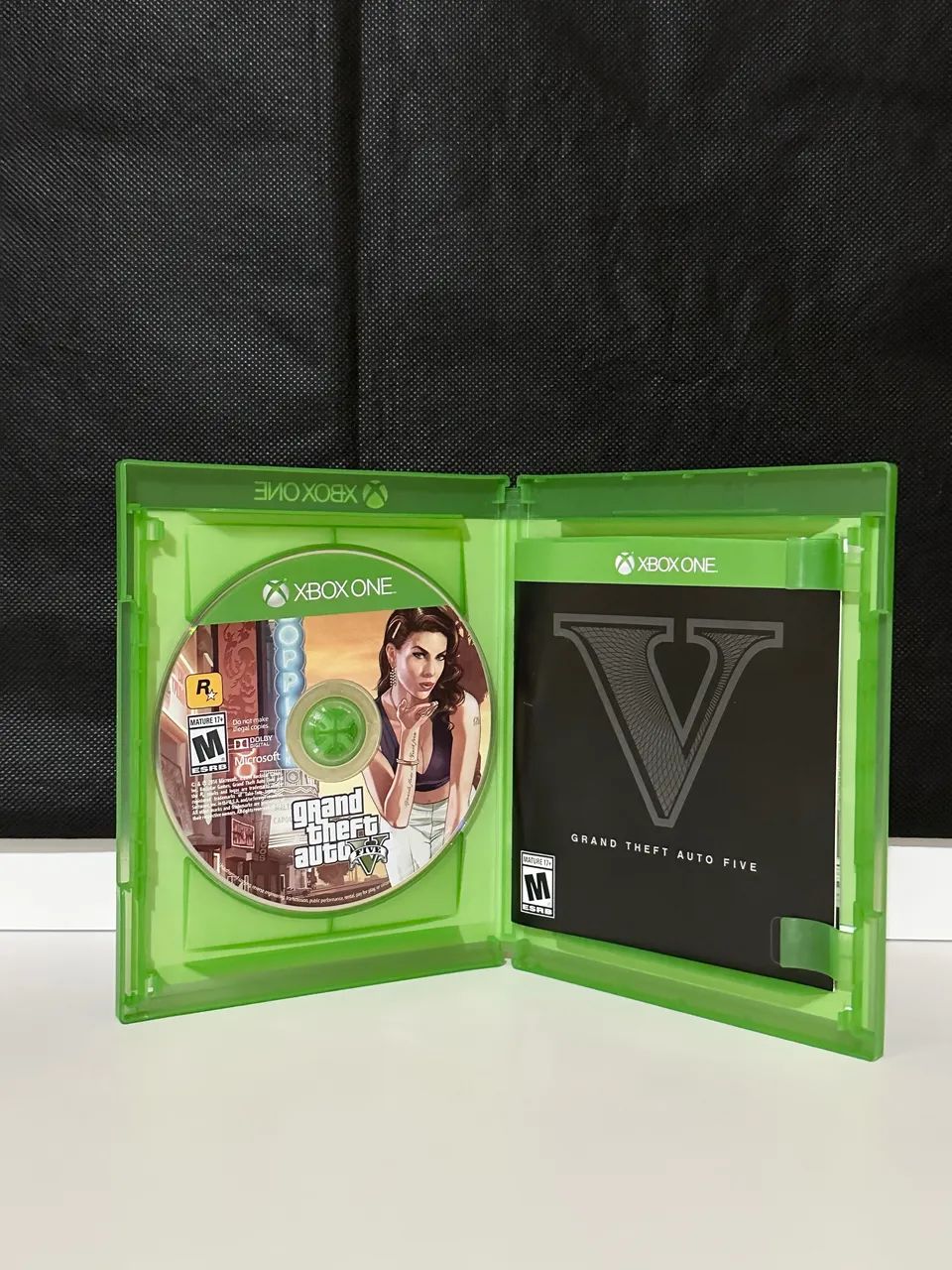 Jogos de Xbox - Cyberpunk e GTA V  - Foto 5