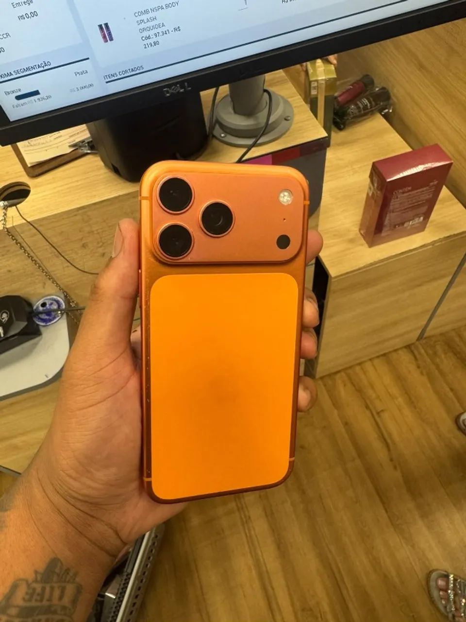 Iphone 17 pro max  - Foto 5