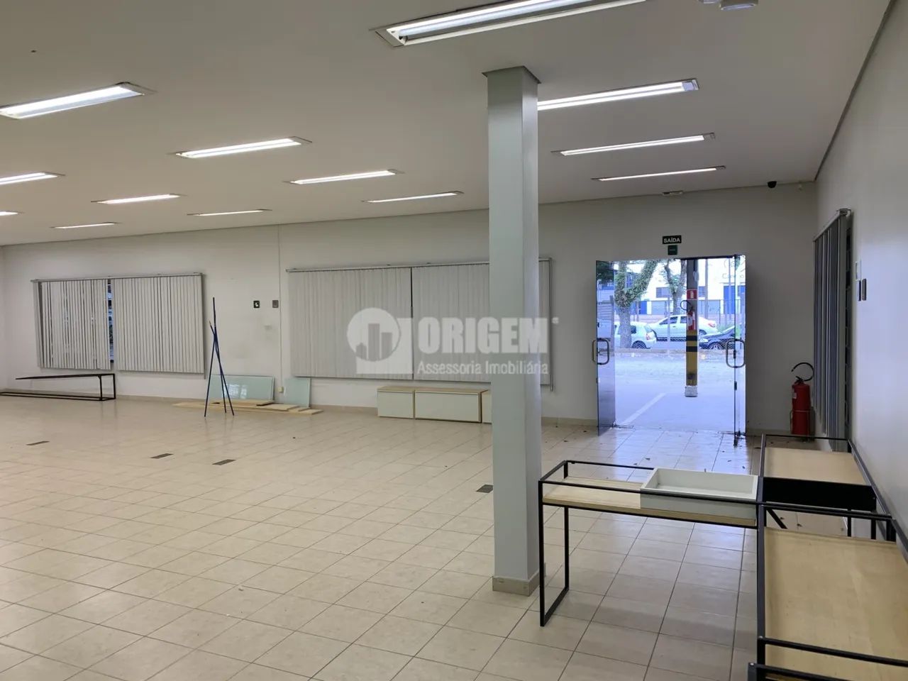 3.560m2 de terreno e 728,00m2 de área construída. - Foto 6