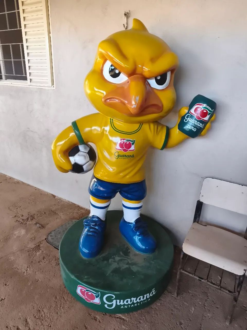 Boneco Canarinho 