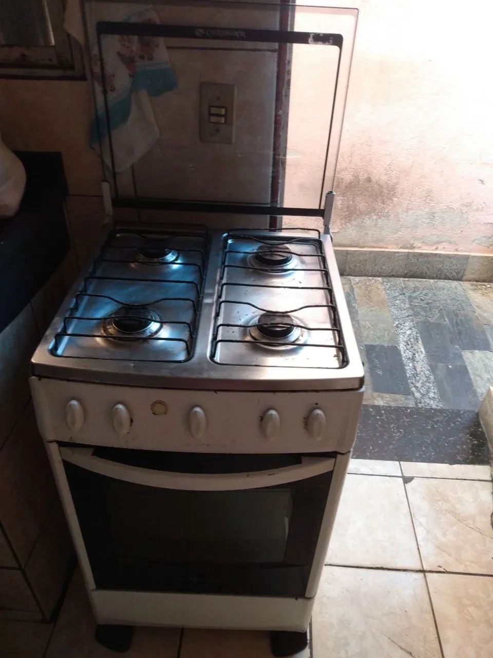 Fogão Eletrolux não tem automático 