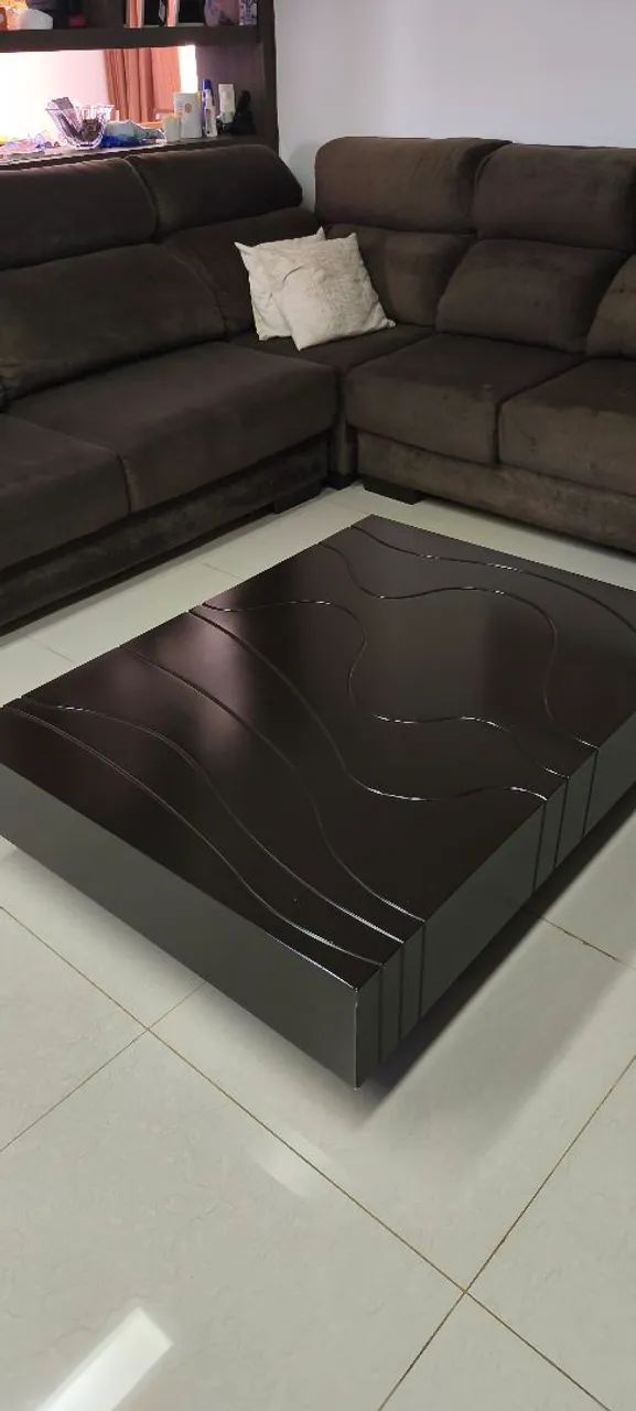 Mesa de centro e mesinha lateral