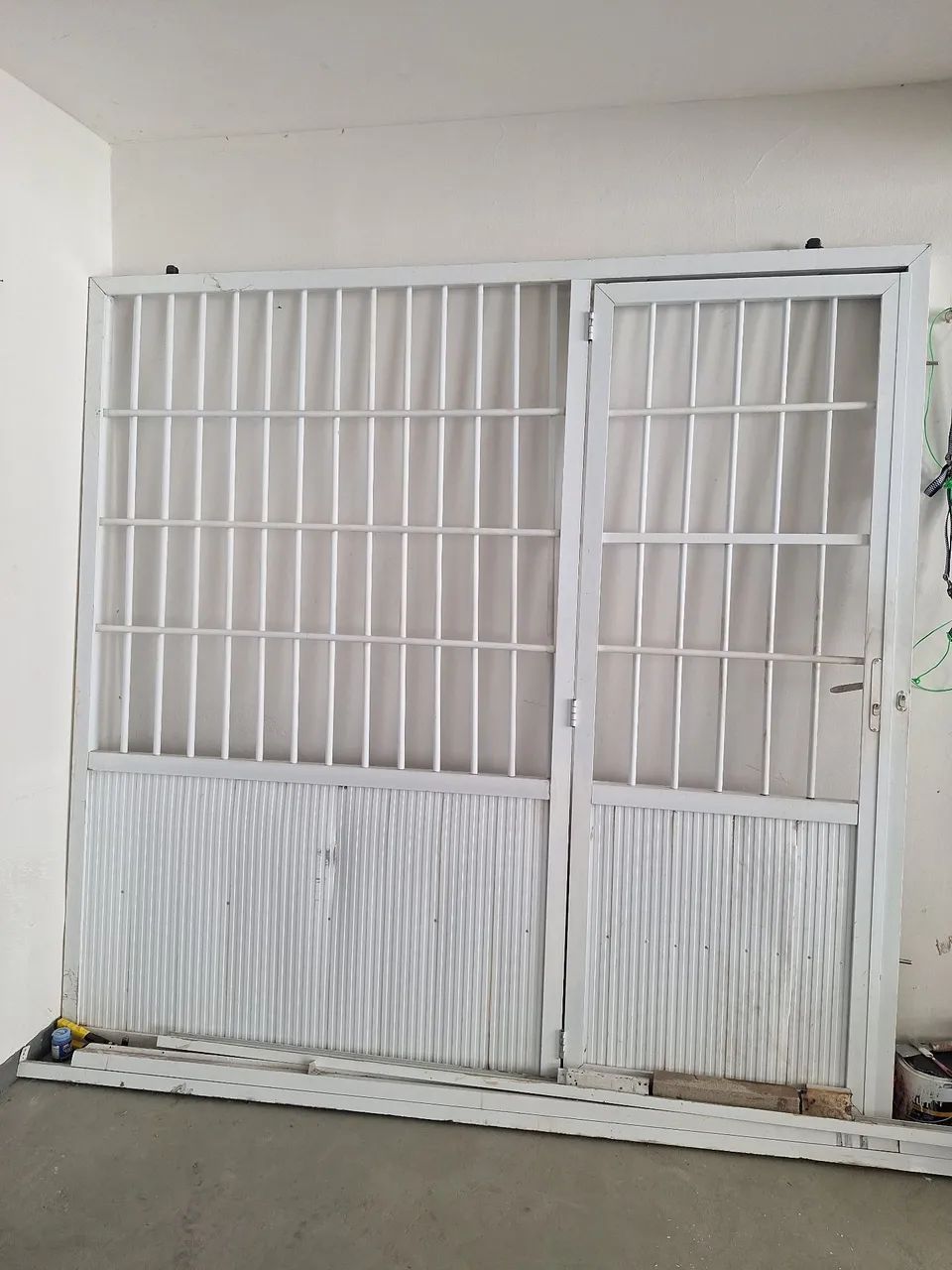 Portão de alumínio branco  - Foto 3