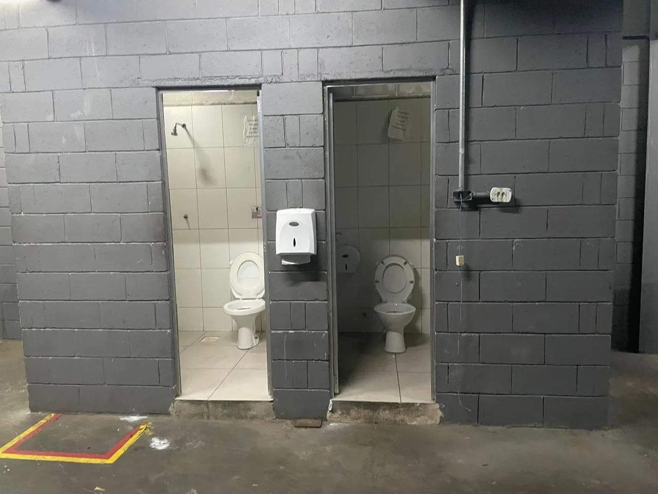 Prédio Inteiro para alugar na Estrada do Portela, Madureira, Rio de Janeiro - RJ - Foto 10