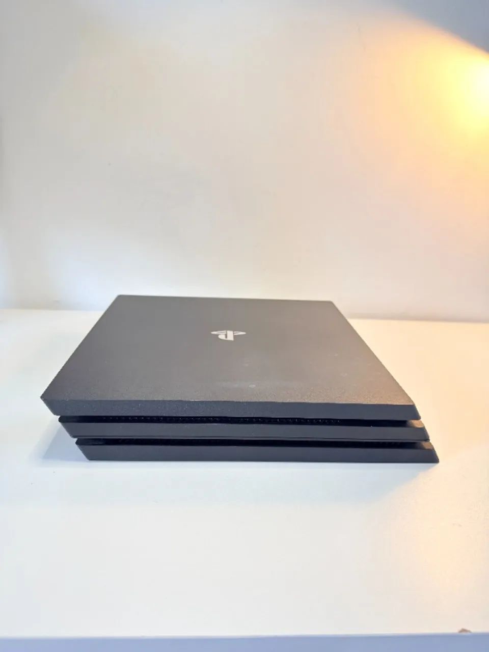 PS4 PRO 2TB UR0346 - Foto 4