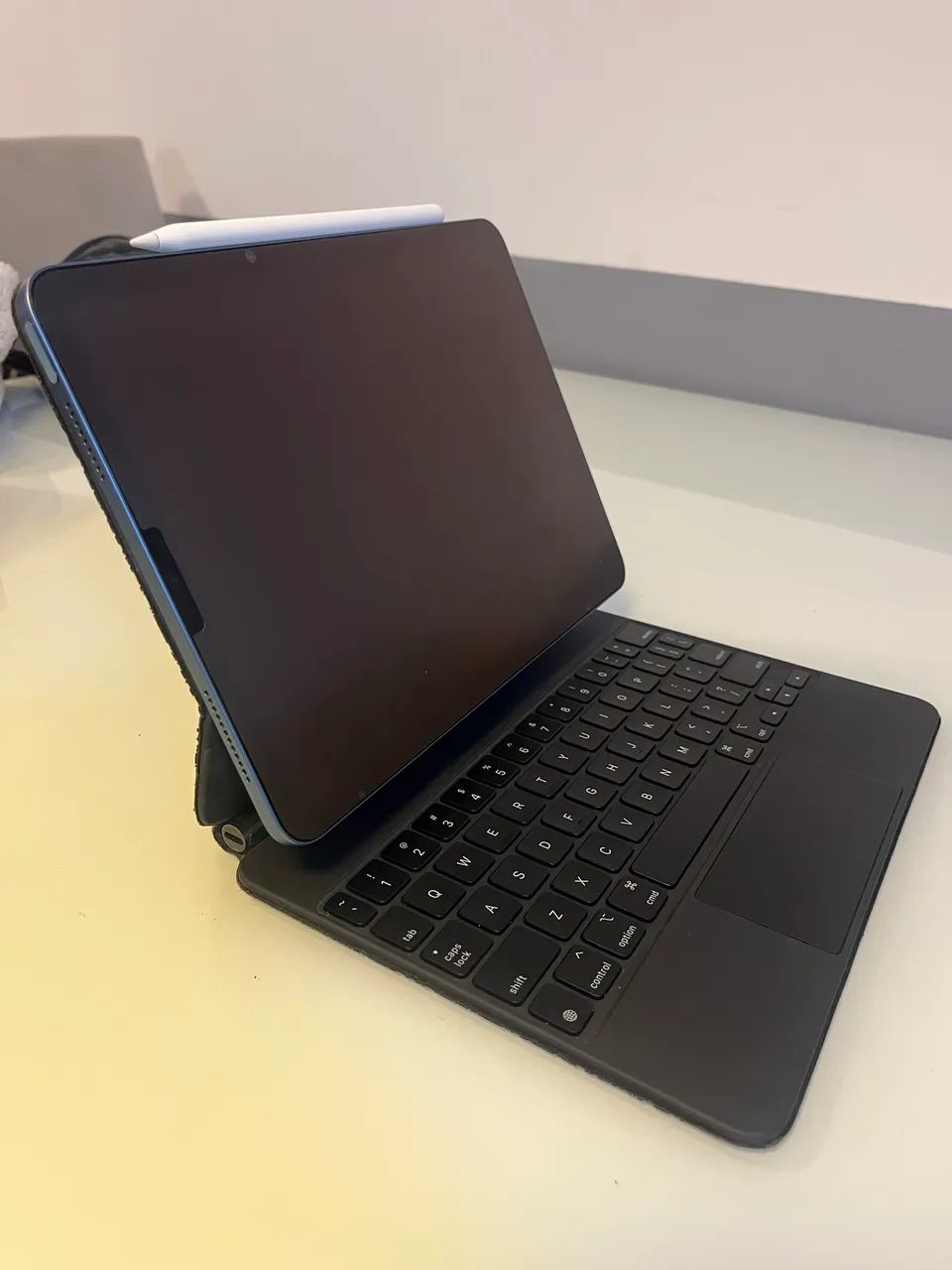 iPad Air 5 + Magic Keyboard + Apple Pencil - Tablets e E-Readers