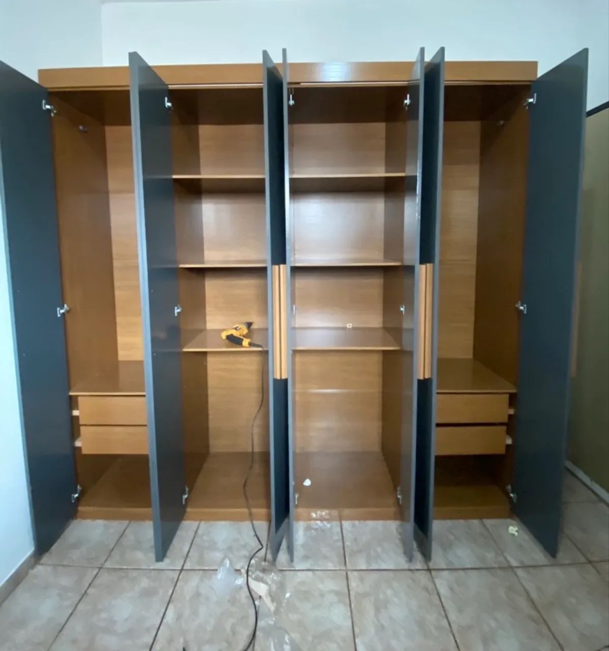 Guarda roupa de casal