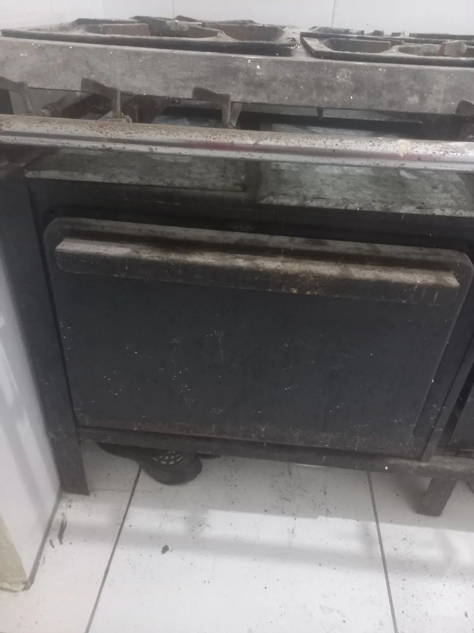 Fogão industrial seis bocas  - Foto 5