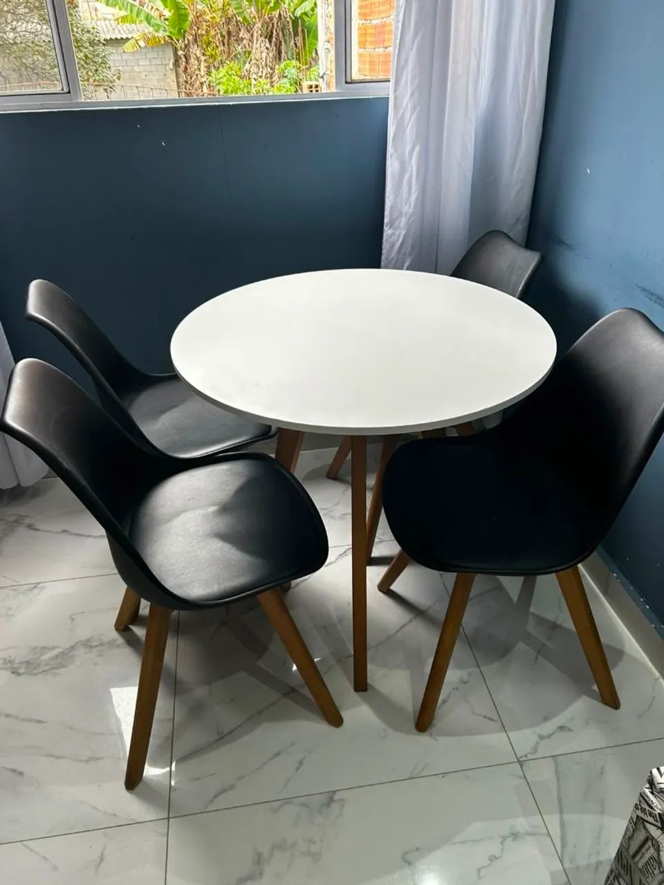 Mesa e cadeiras  - Foto 3