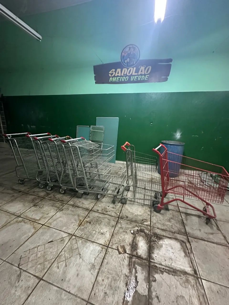 Carrinhos de supermercados  - Foto 3