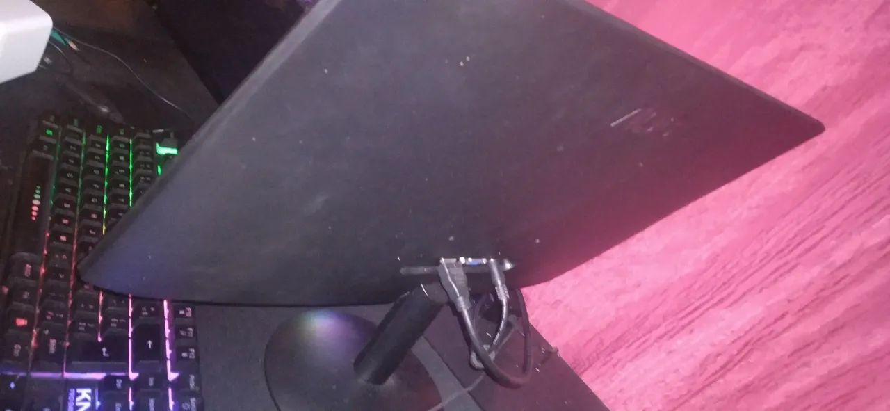 MONITOR AOC 21.5 POLEGADAS 120hz - Foto 2