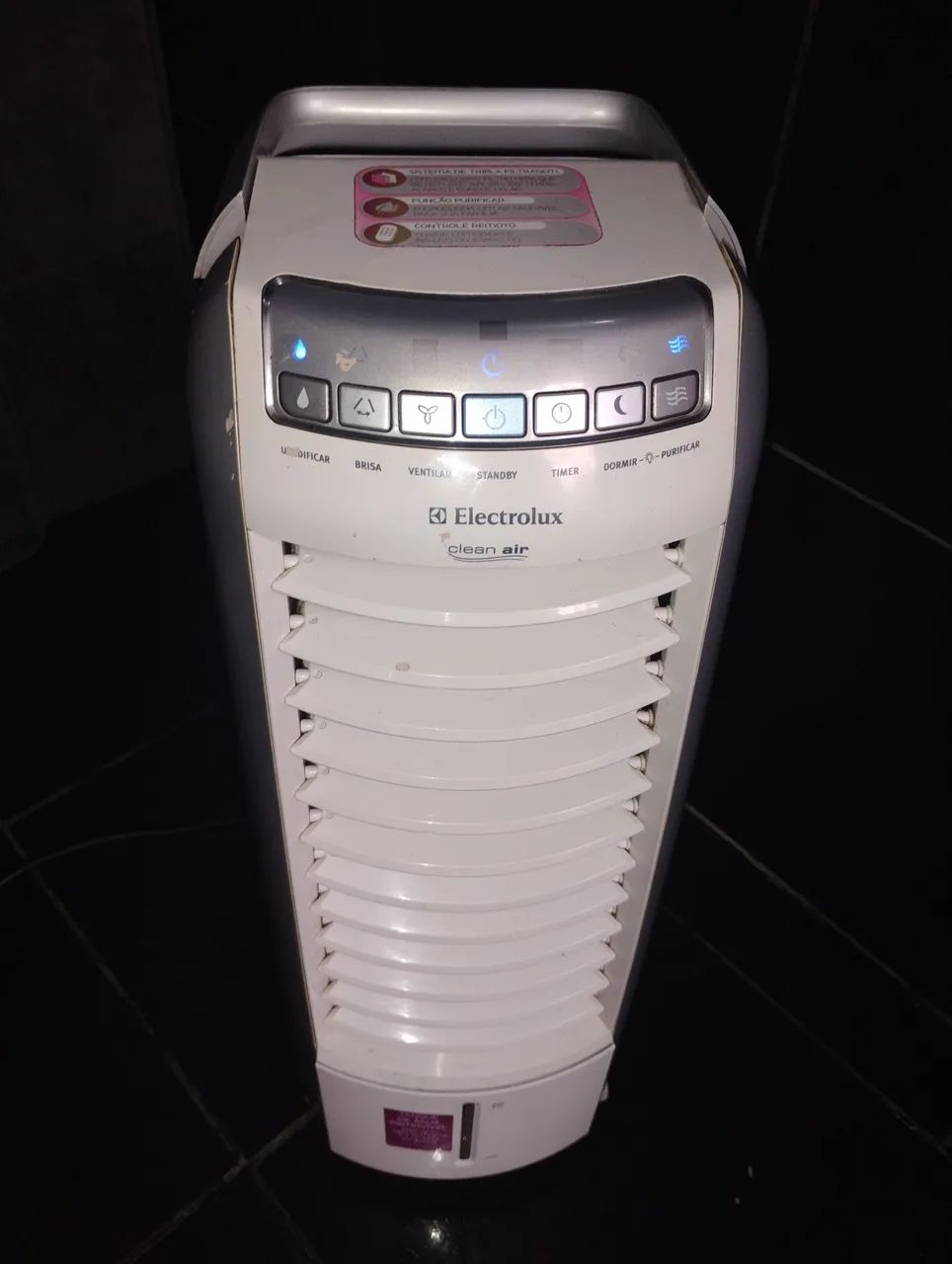 Vende se funcionando perfeitamente voltagem 127