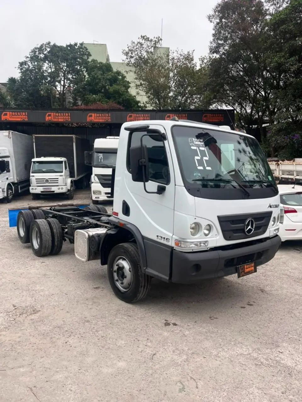 Mb Accelo 1316 2022 6x2 