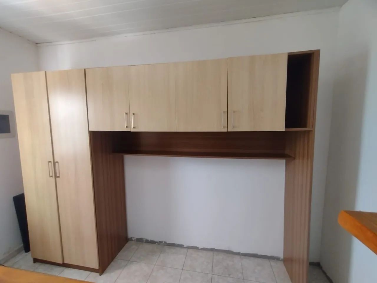 2 Guarda roupas em MDF com cama de solteiro confeccionados sob medida