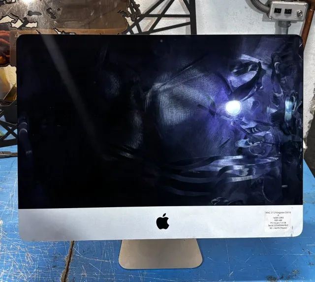 Apple iMac 21.5 2013 i5 16GB SSD 480GB - Tela Trincada