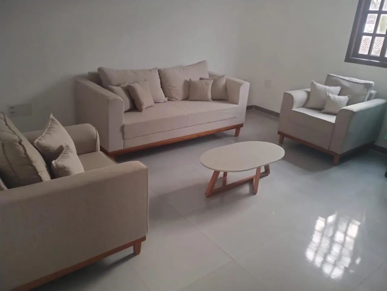 Mesa de centro moderna - Foto 2