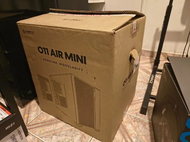 Gabinete Lian Li O11 Dynamic Air Mini - Foto 4