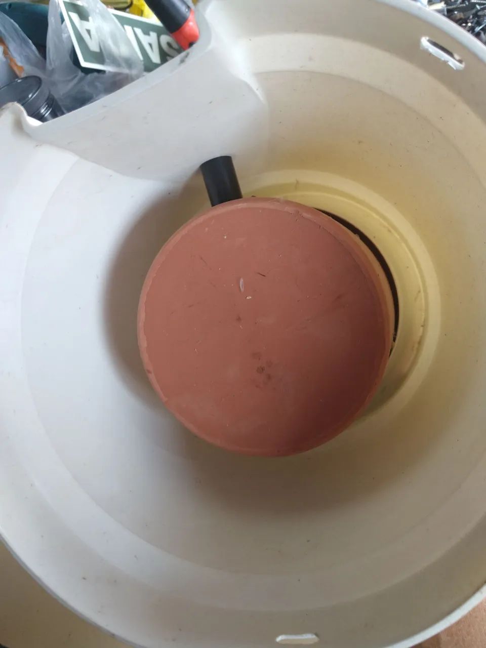 Suporte para galão de água - Foto 3