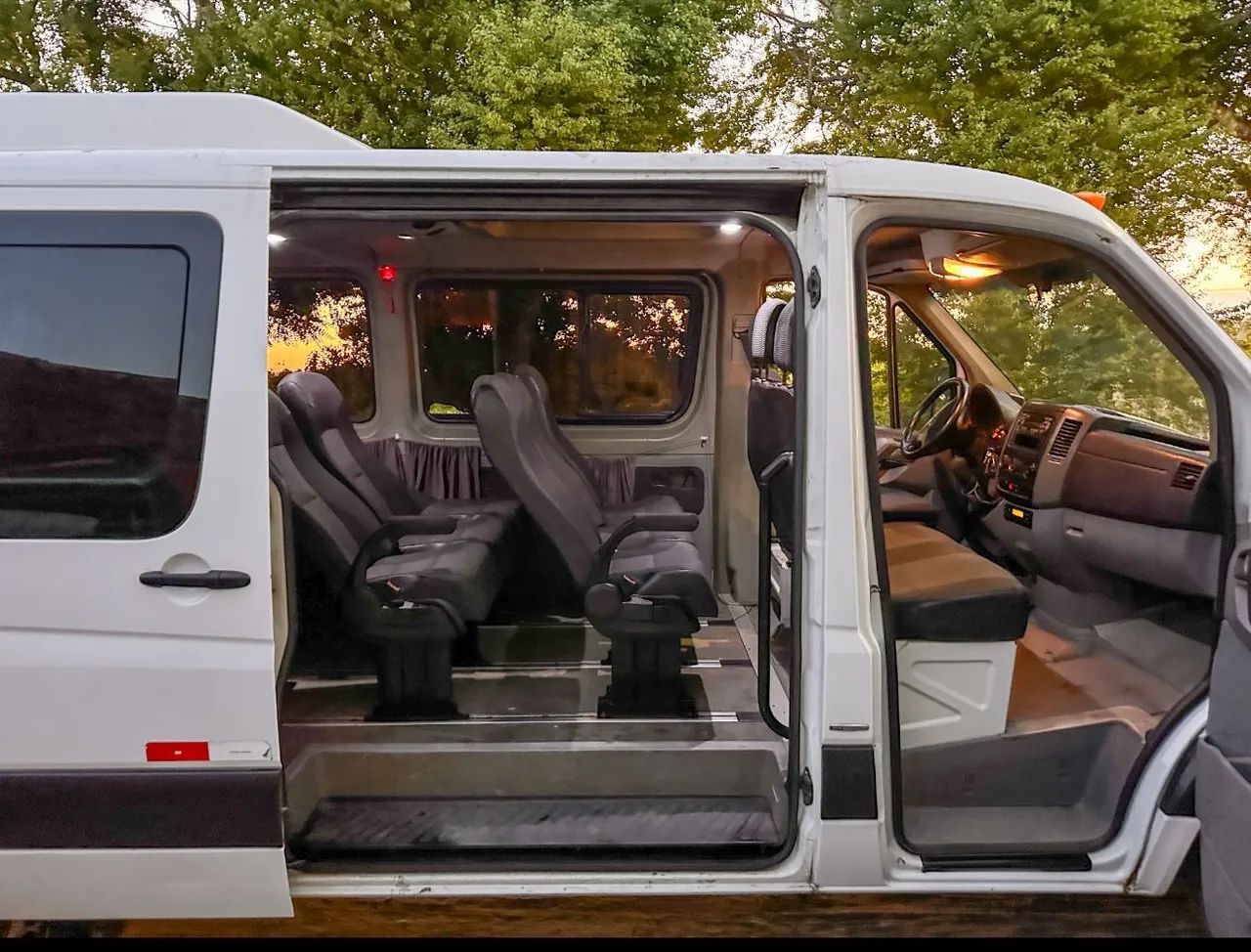 Mercedes-Benz Sprinter Sprinter 415 VAN Luxo T.B. 2.2 Diesel 2014