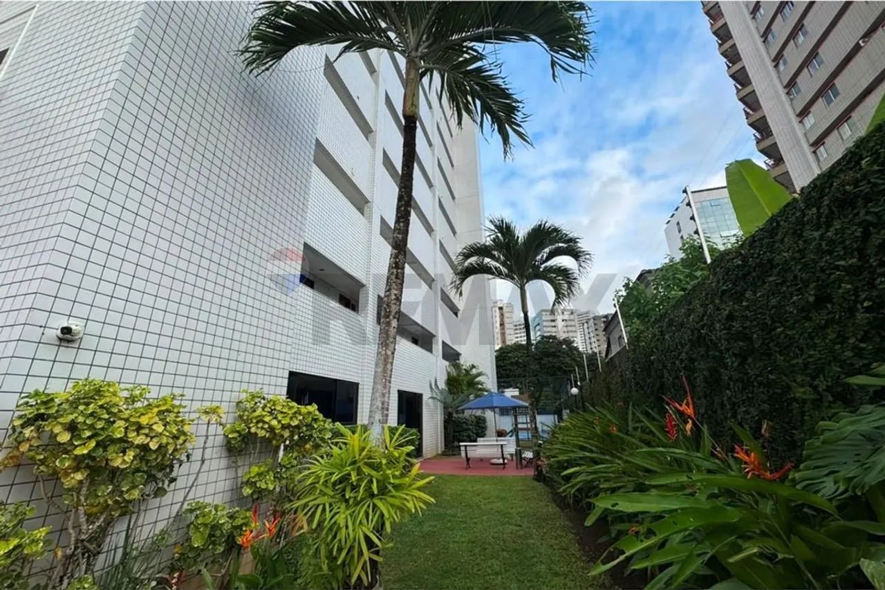 Apartamento Reformado nos Aflitos  Edf. Cap Saint Tropez - Foto 3