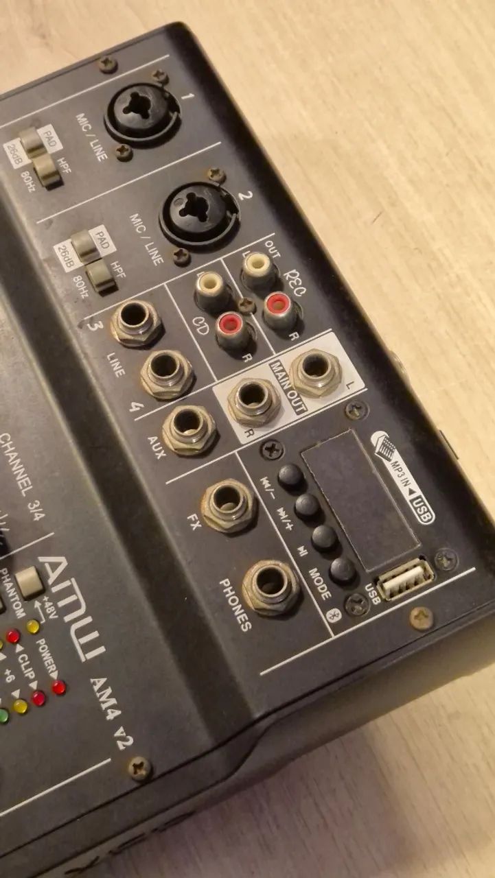 Mesa De Som AMW AM4 V2 4 Canais USB Bluetooth Efeitos - Foto 3
