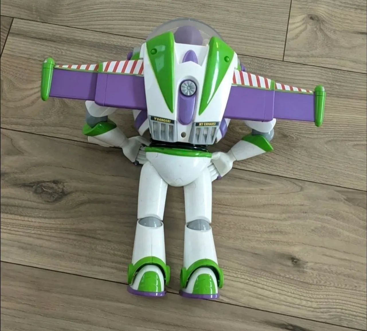 Buzz Lightyear - Disney/Pixar - Foto 3