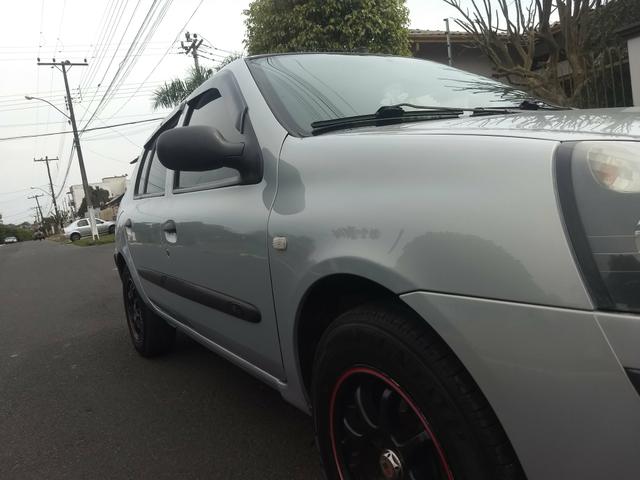 Clio sedan 2005 1.6 16v