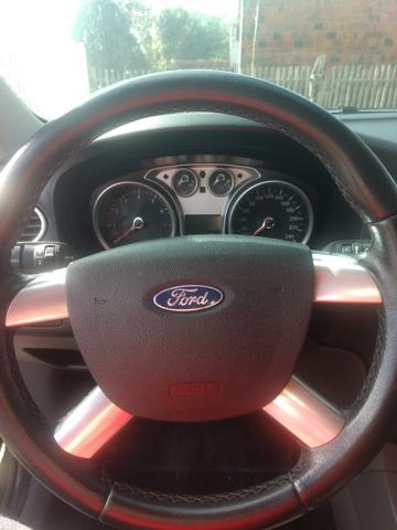 Focus 1.6 Hatch - Foto 5