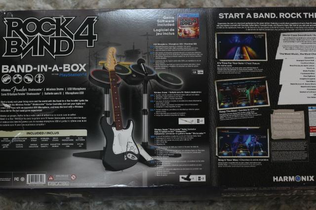 Rock Band 4 PS4 completo com bateria, guitarra e microfone - Foto 2