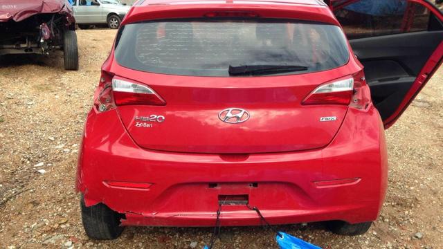 Sucata Hyundai Hb20 1.0 2015 para Retirada de Peças - Foto 2
