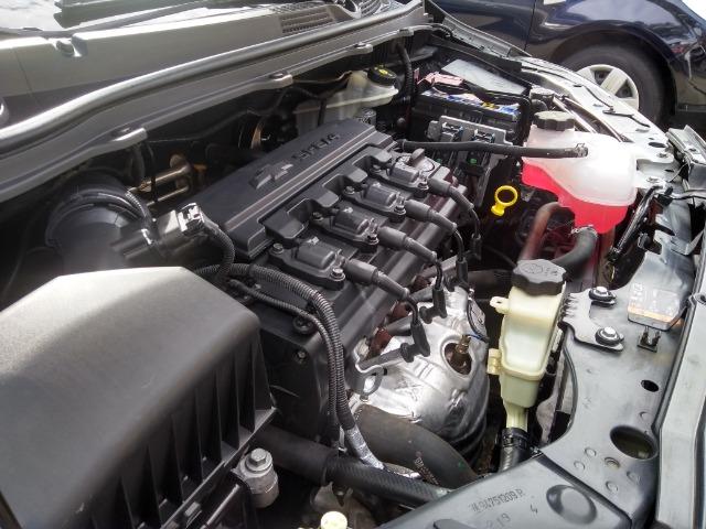 Chevrolet Onix 1.4 LTZ Manual Novo demais com MyLink - Foto 11