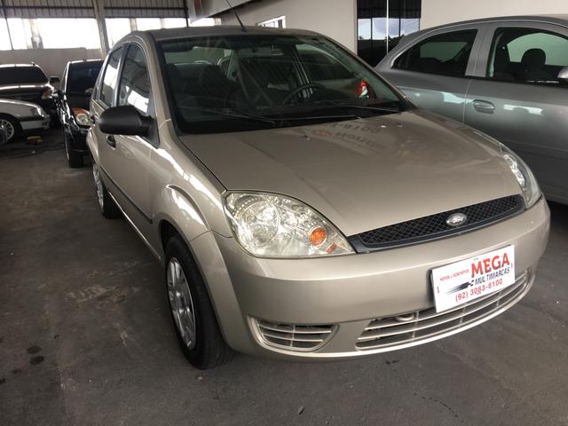 Fiesta Sedan impecável !!!!! 16900