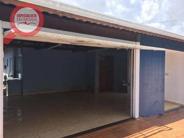 Casa com 2 dormitórios à venda, 120 m² por R$ 340.000 - Centro - Botucatu/SP