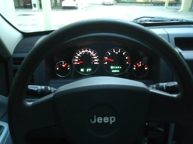 Jeep Cherokee - Foto 6