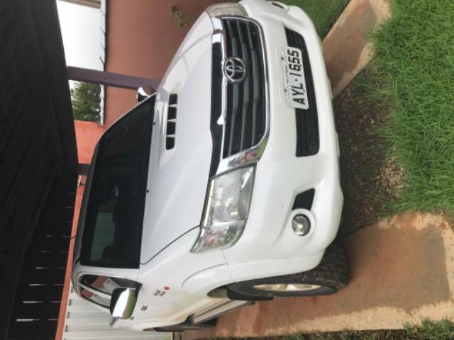 Vendo Hilux 2014