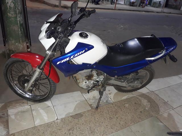 Vendo ou troco por 150 Ela tem 2200 de docomento da para acerta e transferir 3500 na mão - Foto 3