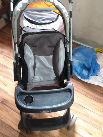 Vendo um carrinho e um bebê conforto - Foto 2