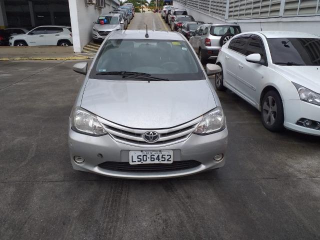 Etios Sedan XS Aut 2017 10mil+959