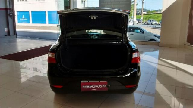 FIAT GRAND SIENA ATTRACTIVE 1.4 8V Preto 2015/2016 - Foto 11