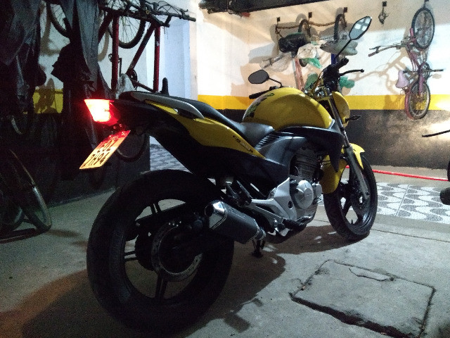 Honda CB300R para Troca - Foto 2