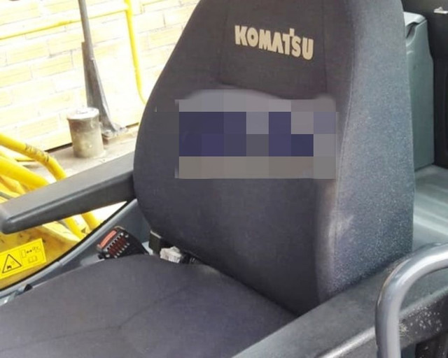 Escavadeira pc200 kamatsu