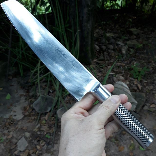 Faca Global G46 Santoku , faca Global GF33 forjada, faca Victorinox chef 10 Classic - Foto 2