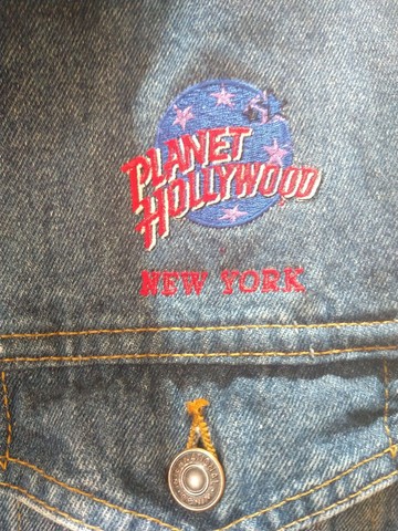 Jaqueta Jeans Retrô Planet Hollywood - Foto 4