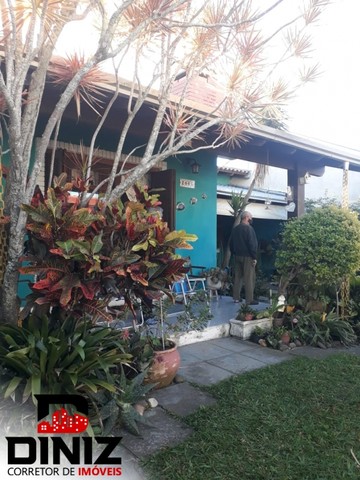 Linda casa próxima a plataforma de pesca em Tramandaí