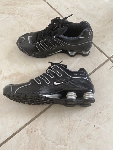 nike shox de couro