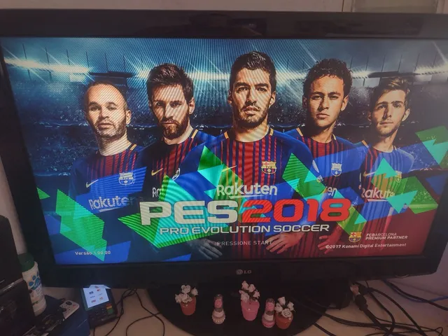 JOGO PES 2018 XBOX 360 USADO - TLGAMES