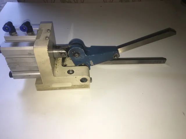 Tesoura industrial de bancada pneumática  - Foto 3