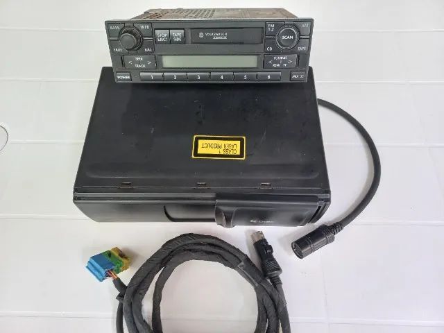 Radio toca fitas original Golf Volkswagen anos 2000 com disqueteira para 6 cds. - Foto 4