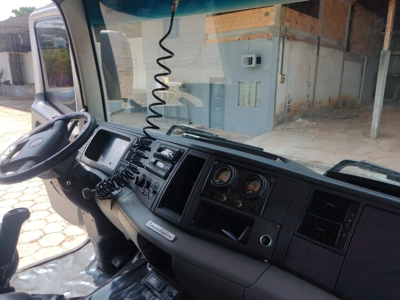 Caminhão Baú Volkswagen 13.180 - Refrigerado - Foto 8