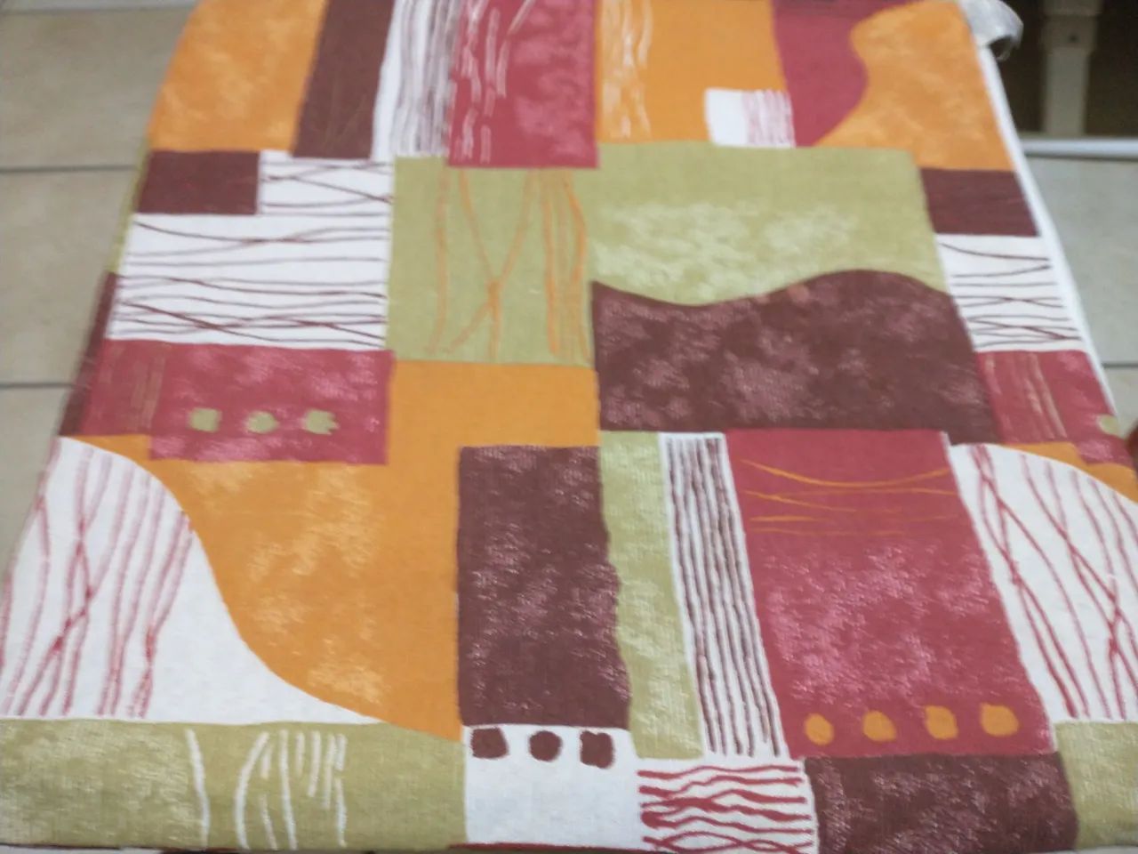 Lote com 4 assentos de cadeira - Foto 2